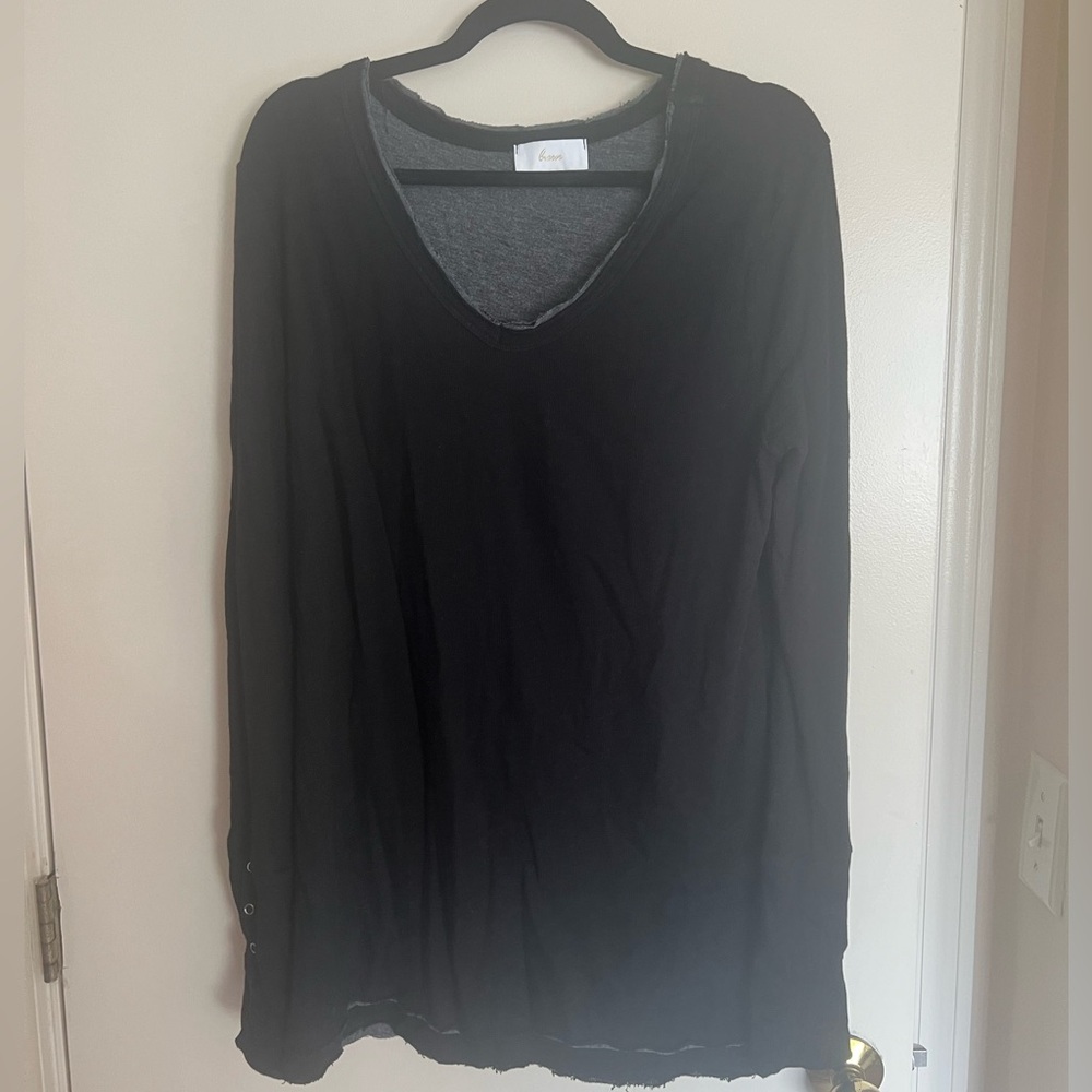 XL black knit tunic (distressed look)